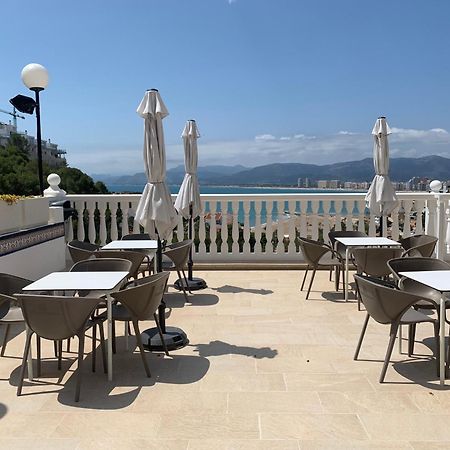 Royal Beach - Appartment With Sea View & Terrace 파로 데 쿠예라 외부 사진