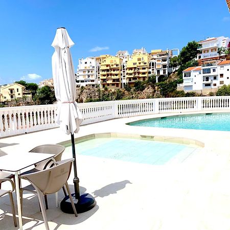 Royal Beach - Appartment With Sea View & Terrace 파로 데 쿠예라 외부 사진
