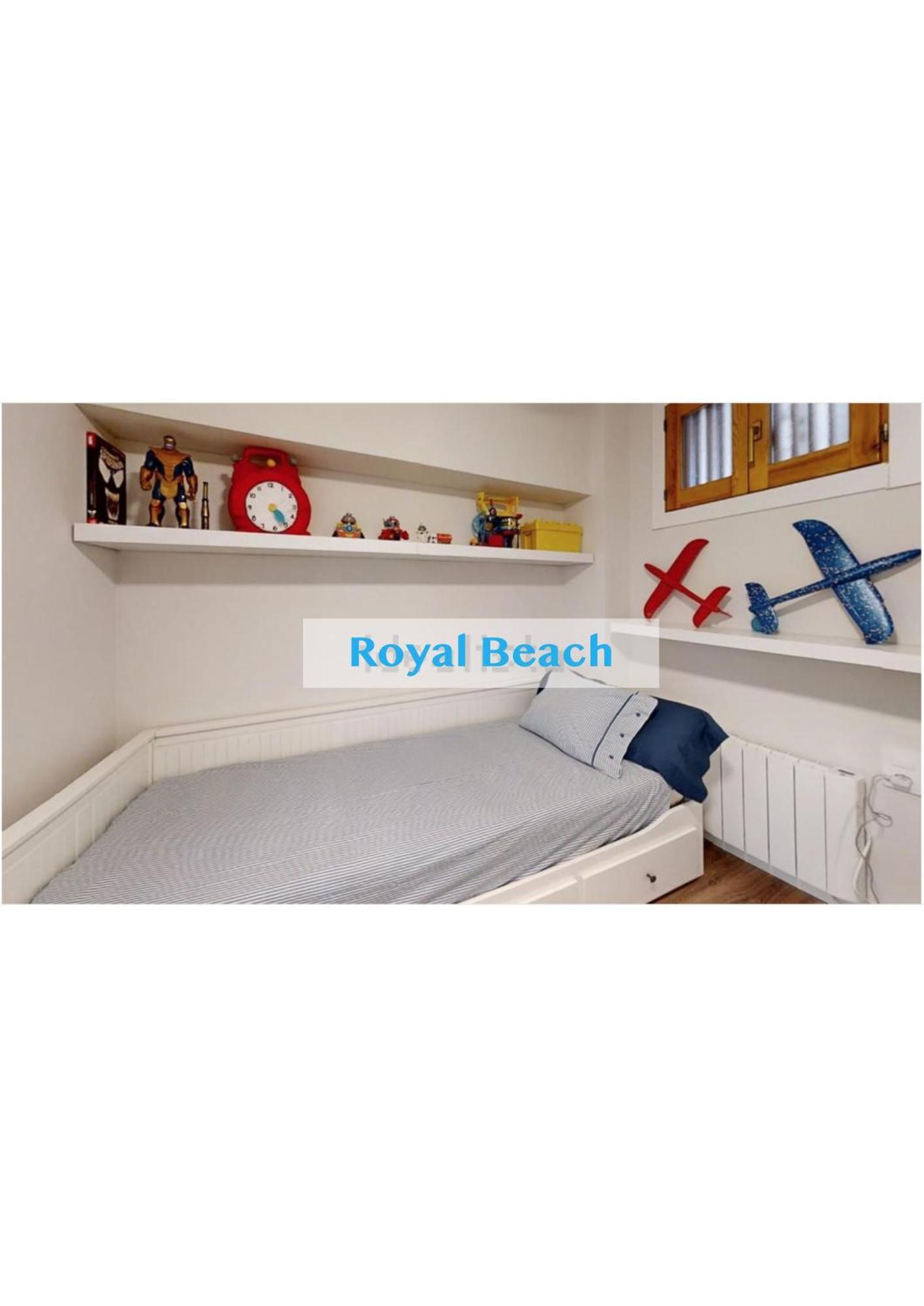Royal Beach - Appartment With Sea View & Terrace 파로 데 쿠예라 외부 사진