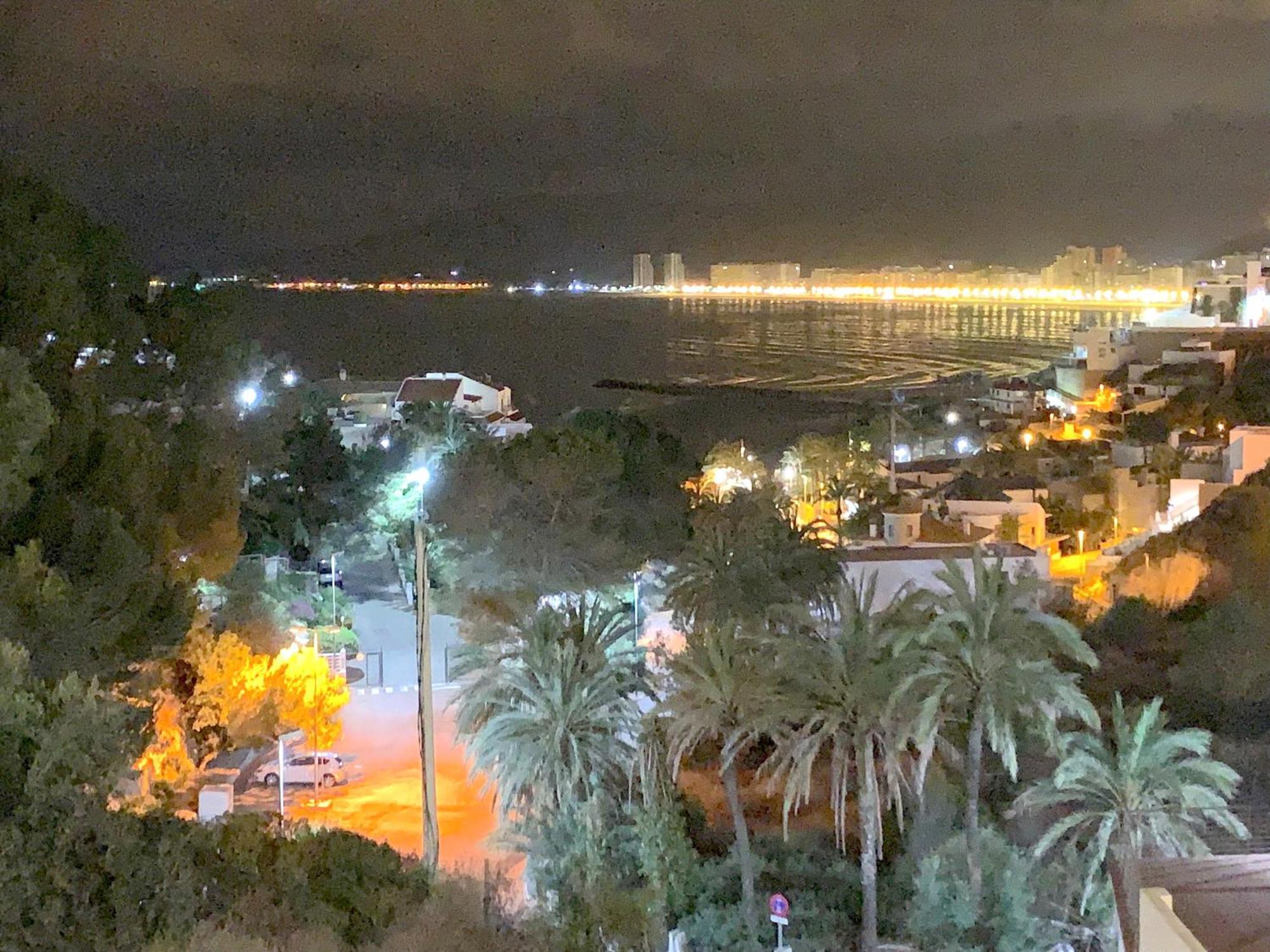 Royal Beach - Appartment With Sea View & Terrace 파로 데 쿠예라 외부 사진