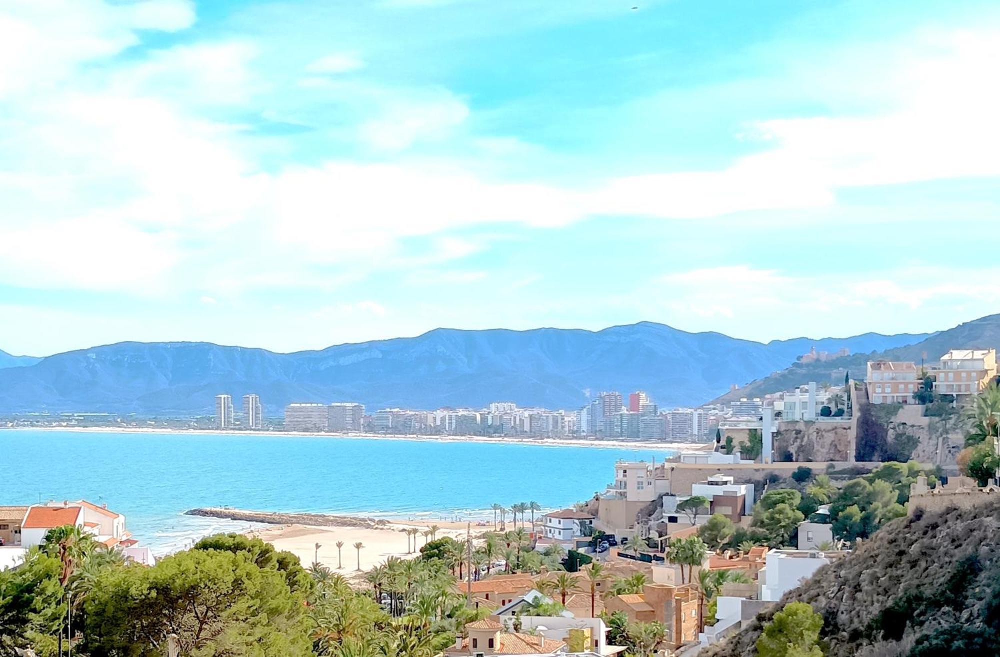 Royal Beach - Appartment With Sea View & Terrace 파로 데 쿠예라 외부 사진