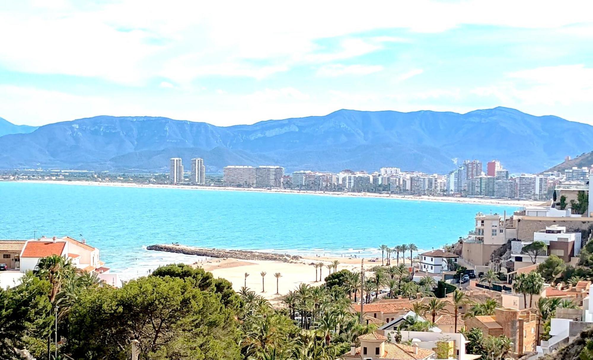 Royal Beach - Appartment With Sea View & Terrace 파로 데 쿠예라 외부 사진