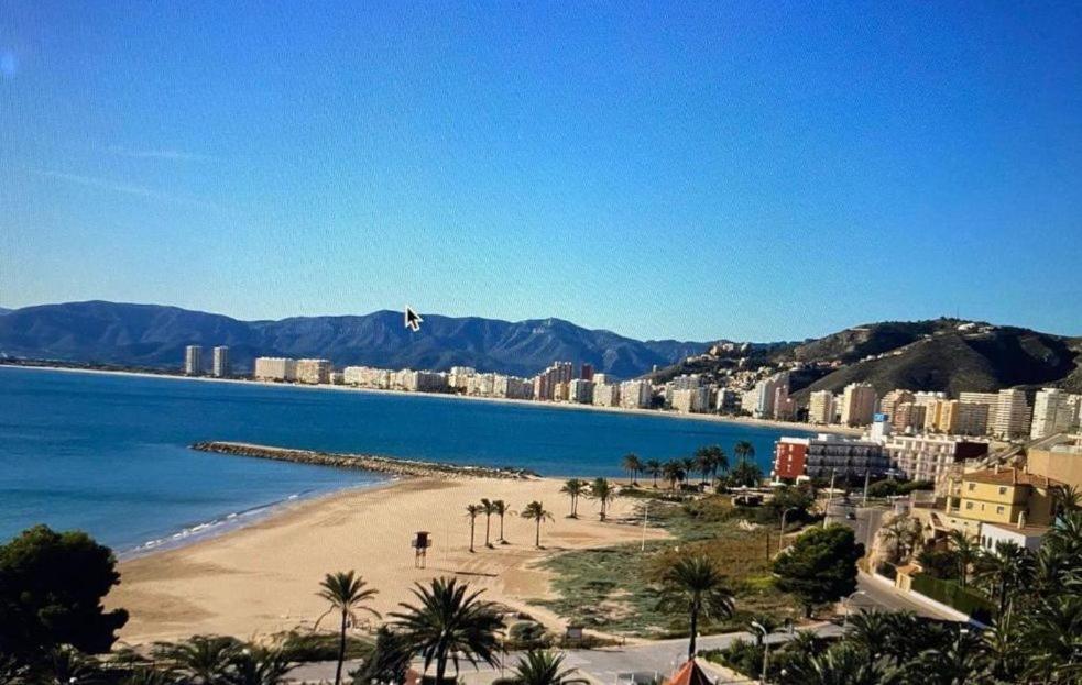 Royal Beach - Appartment With Sea View & Terrace 파로 데 쿠예라 외부 사진