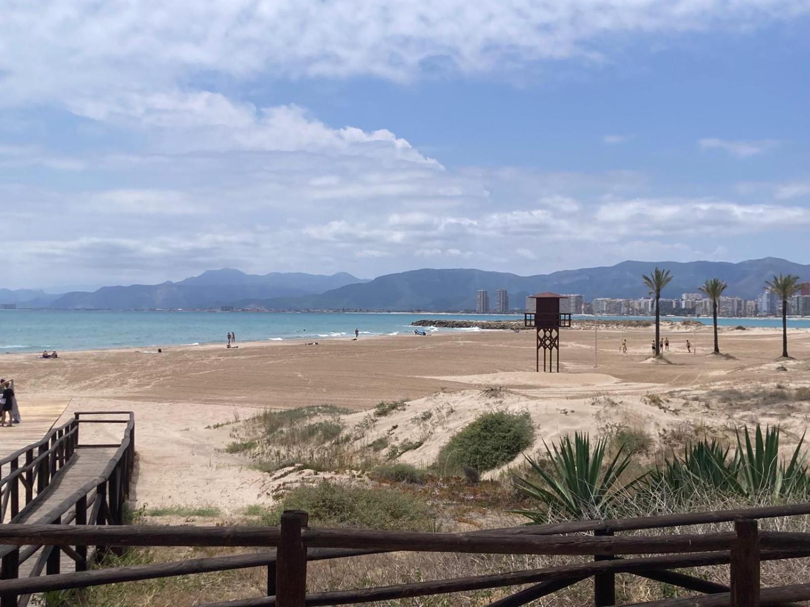 Royal Beach - Appartment With Sea View & Terrace 파로 데 쿠예라 외부 사진