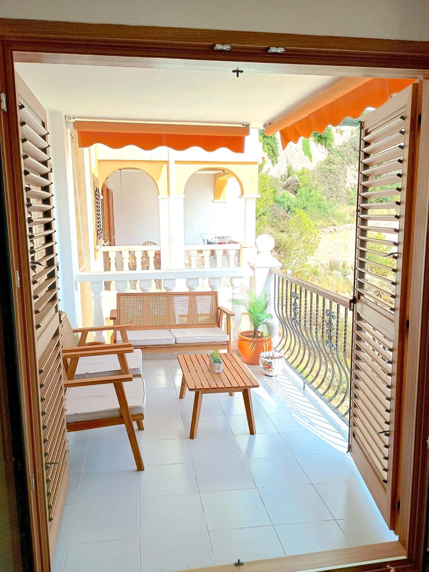 Royal Beach - Appartment With Sea View & Terrace 파로 데 쿠예라 외부 사진